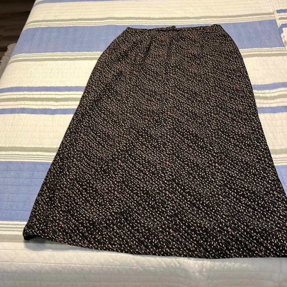 EUC Ann Taylor silk maxi skirt size 8
